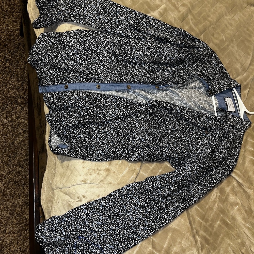 Men's Black and White Patterned Dress Shirt